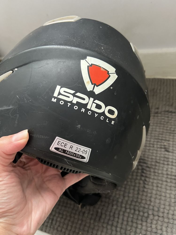 Мотошолом Ispido-