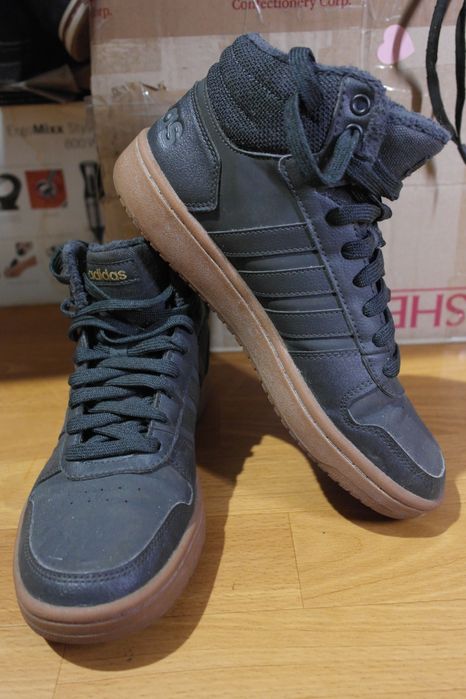 Ботинки adidas 40 размер б/у