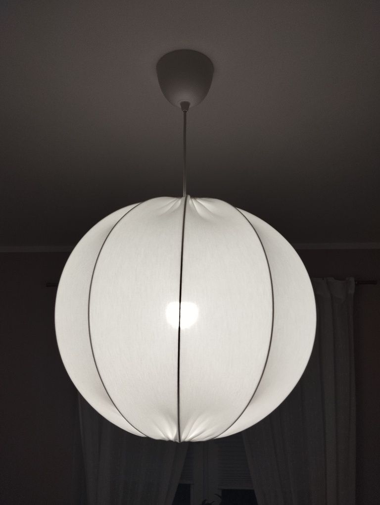 Lampa Ikea Regnsuur/Sunneby biała.
