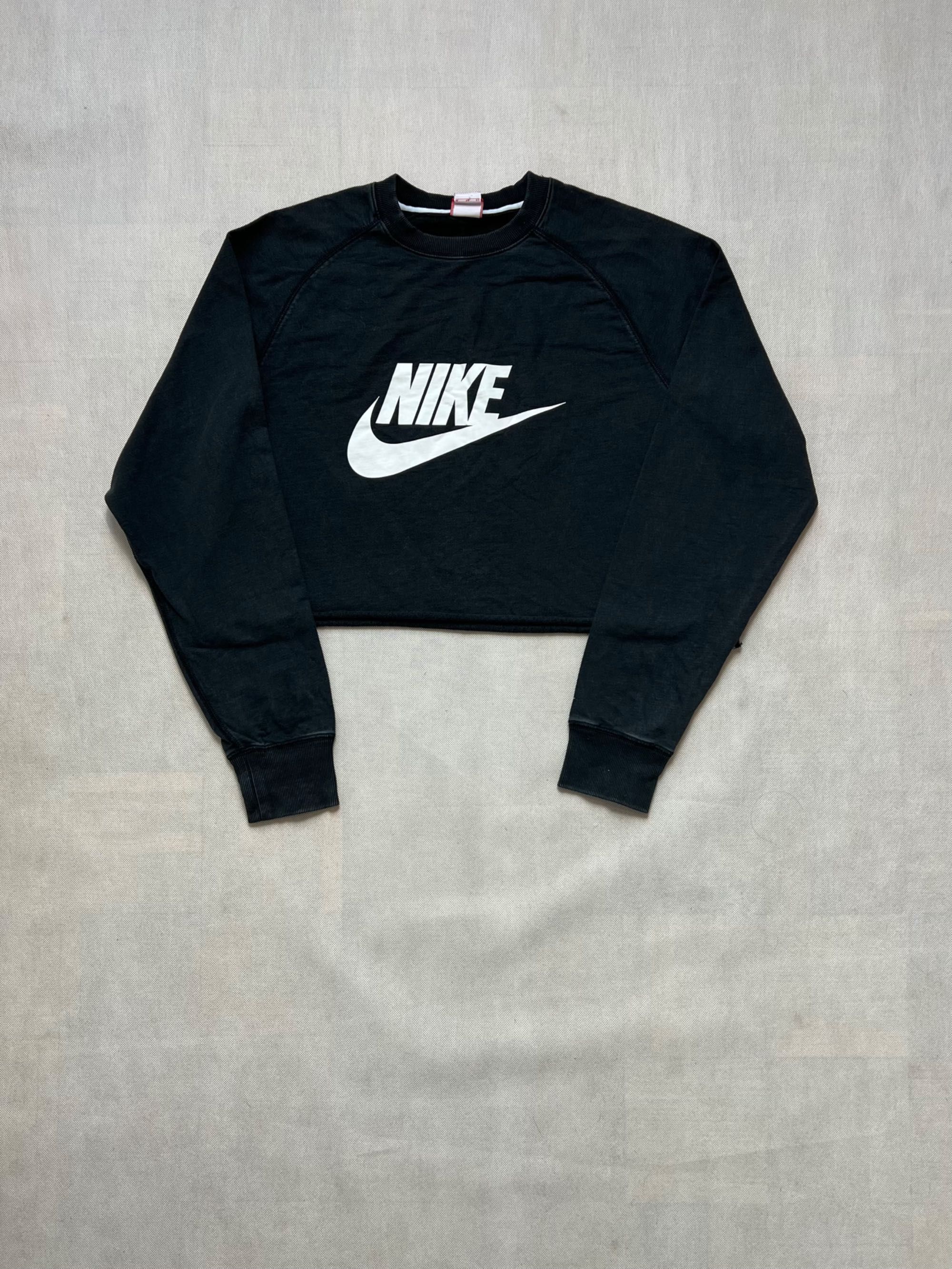 Bluza Nike spellout big logo crop top black oversize