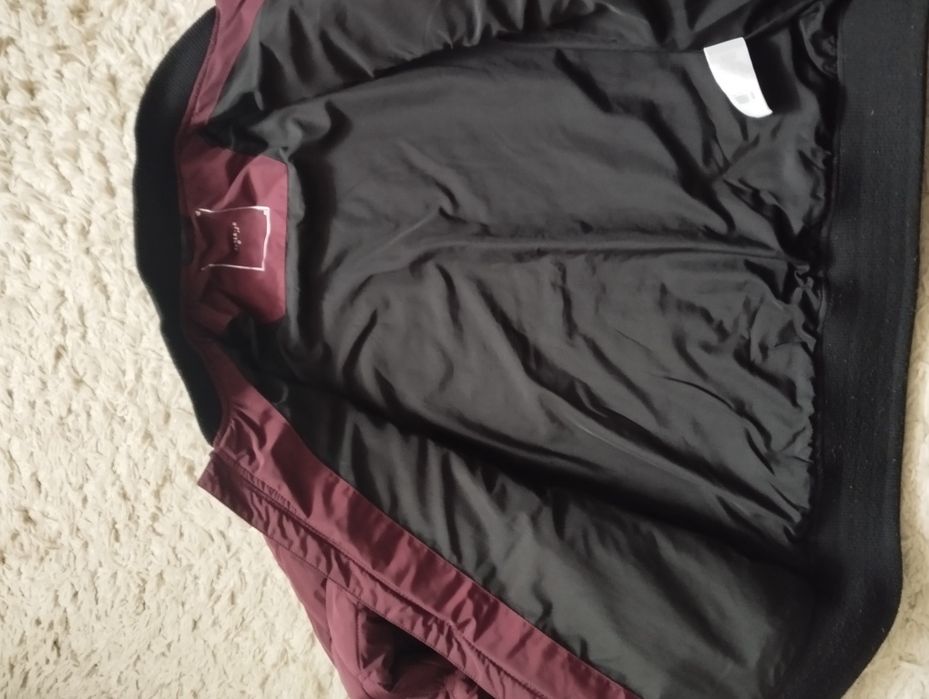 Super kurtka bomberka firmy Reserved w rozmiarze M