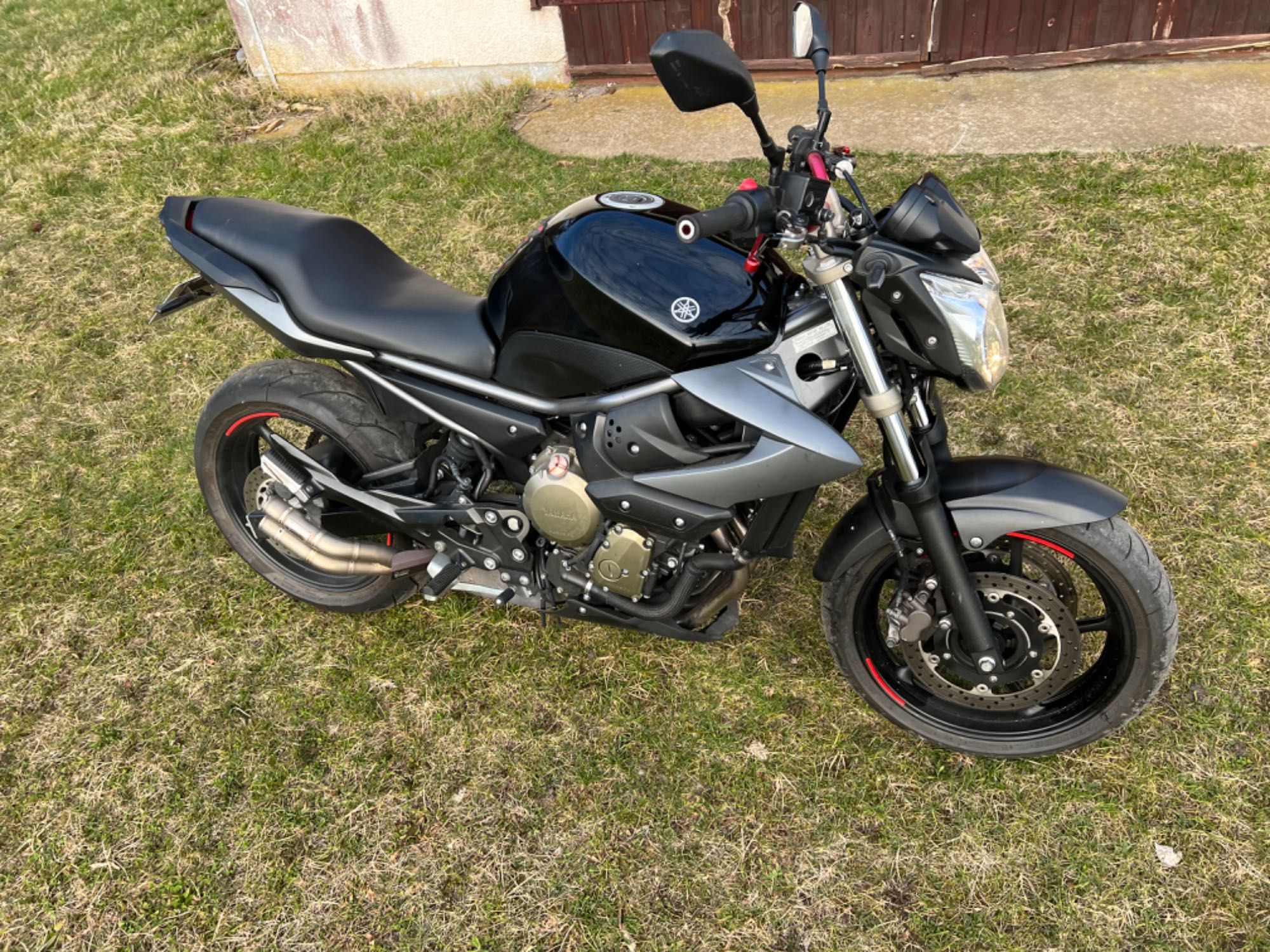 Sprzedam Yamaha XJ6