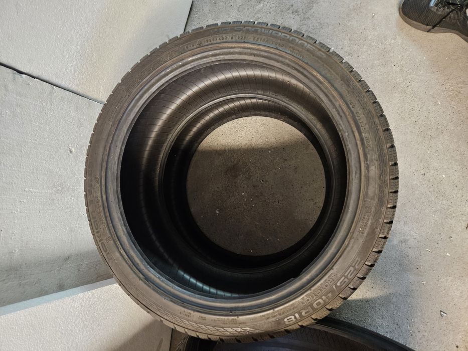 Opony zimowe 225/40R18