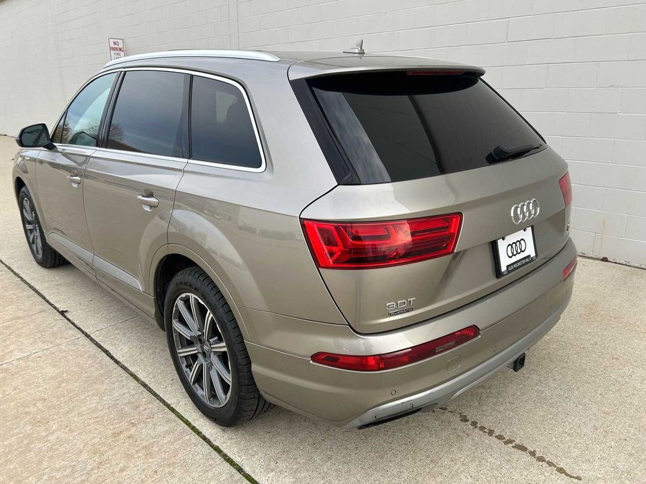 2017 Audi Q7 3.0T Prestige 7 місць