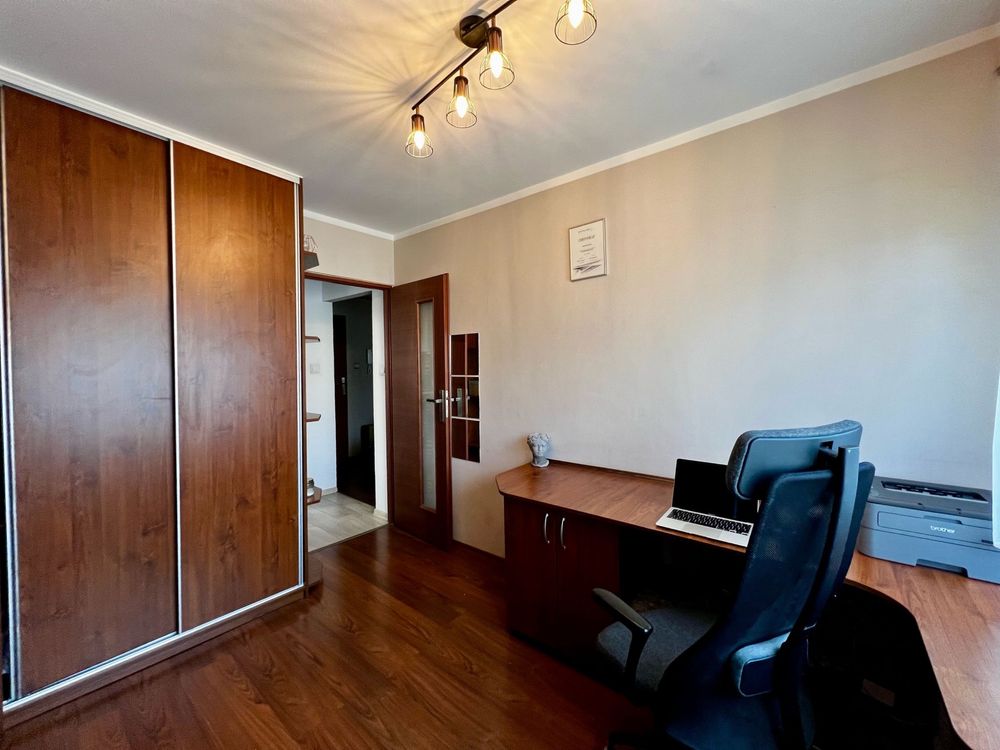 Mieszkanie Chorzów, Bezpośrednio