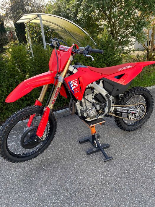Honda CRF 450 Ano 2025
