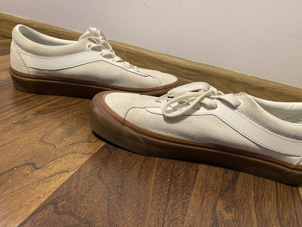 Jasne buty vans