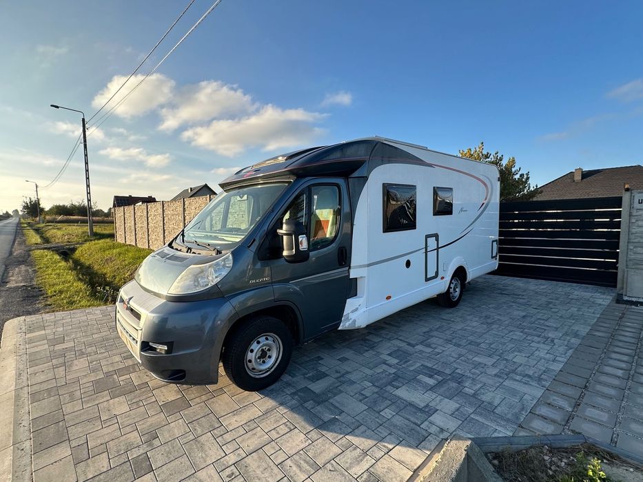 Burstner Nexxo t660  Kamper półintegra Burstner Nexxo t 660 2x klima