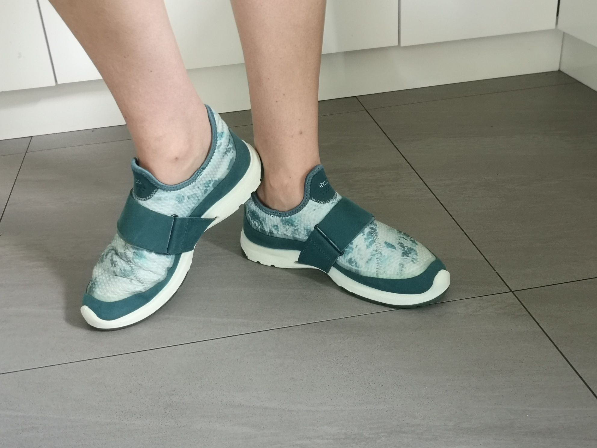 Ecco Biom Amrap zielone  buty sportowe sneakersy  r. 38