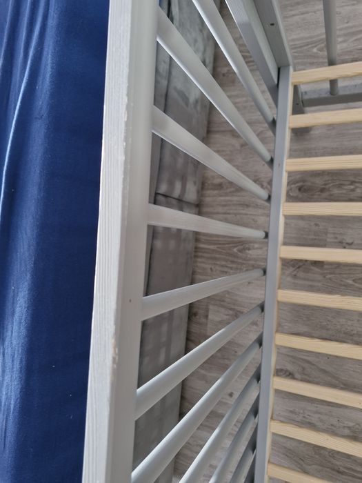 Łóżeczko z materacem plus przewijak