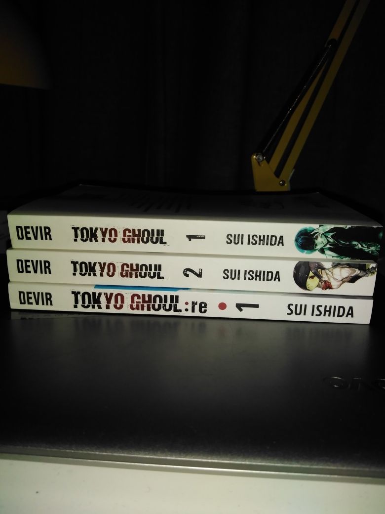 Tokyo Ghoul & Tokyo Ghoul:re Mangas