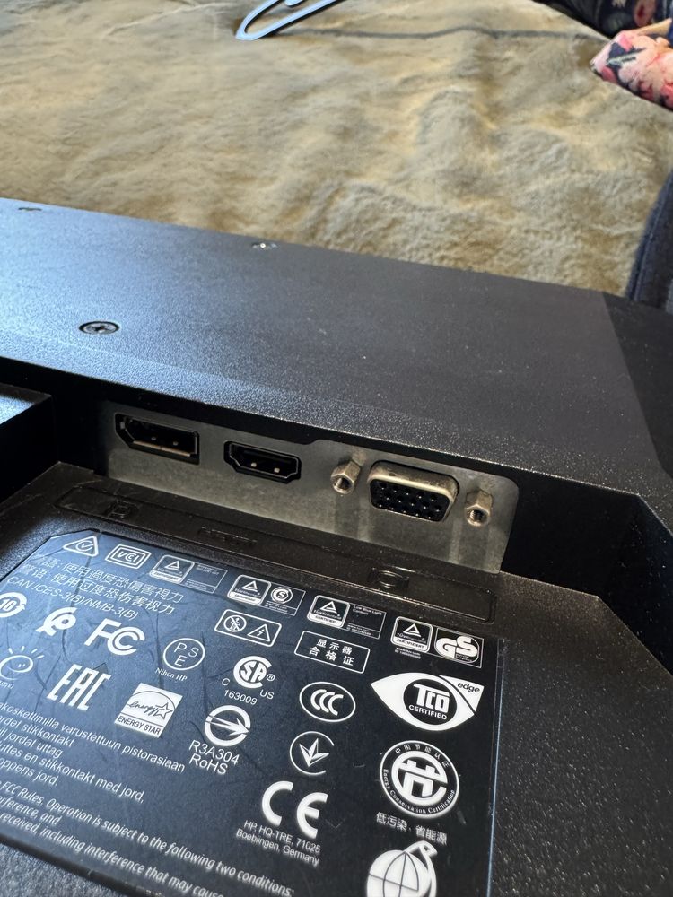 Monitor led HP 21,5 pulgadas  HP P22H 1920 x 1080
