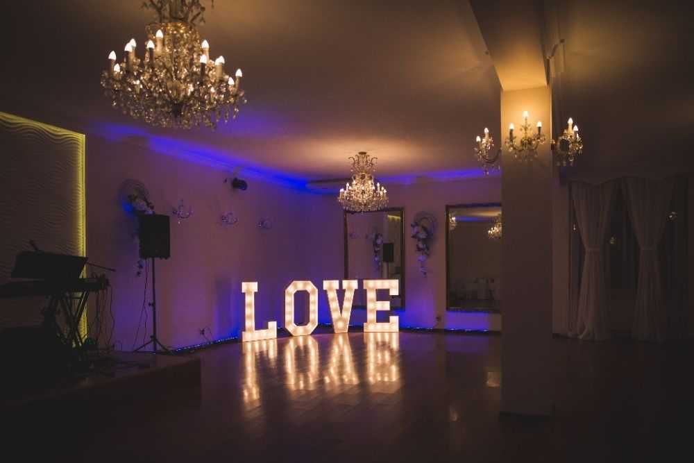 Animacje animator dla dzieci Fotobudka napis LOVE