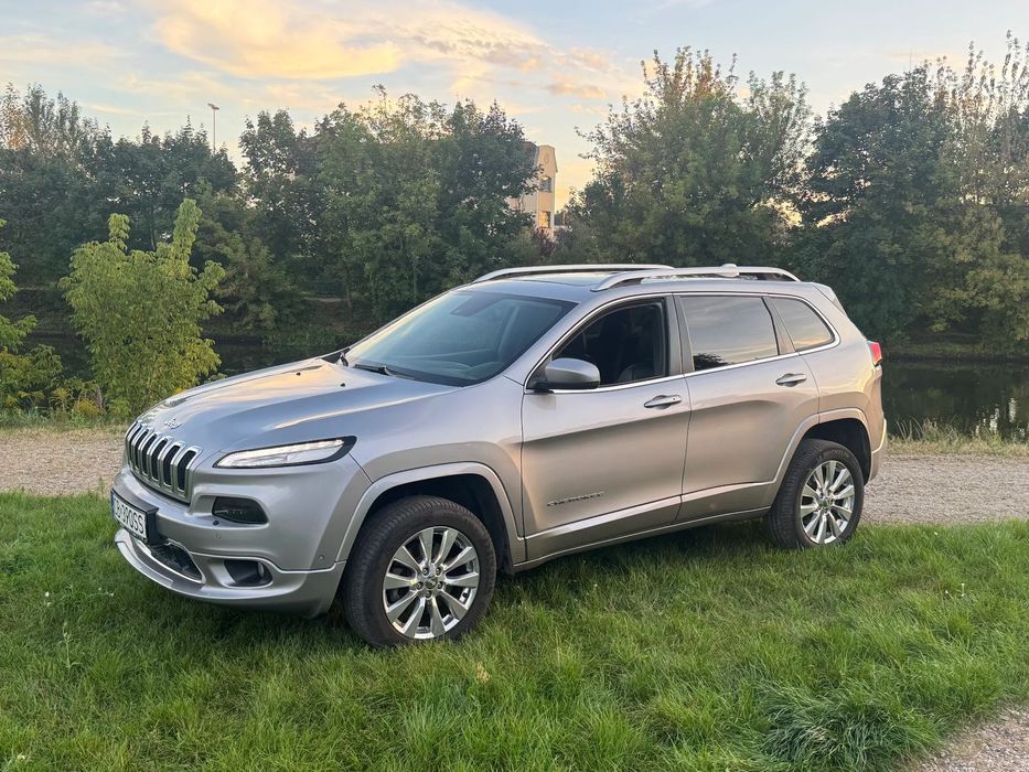 Jeep Cherokee Bezwypadkowy,Europa, Overland,max wyposażenie, 200 koni,4x4,super stan