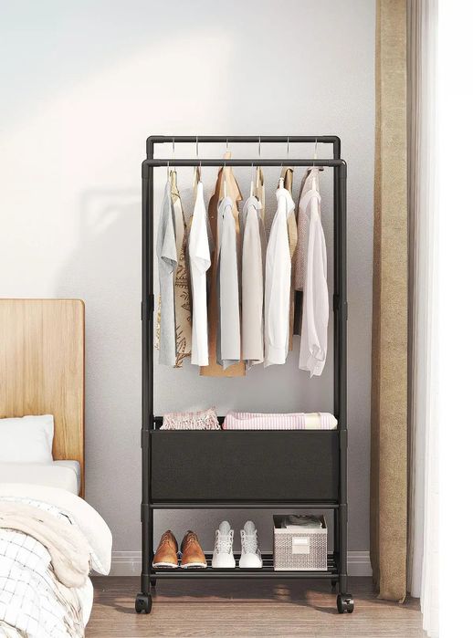 Стійка-вішалка на колесах для речей та взуття