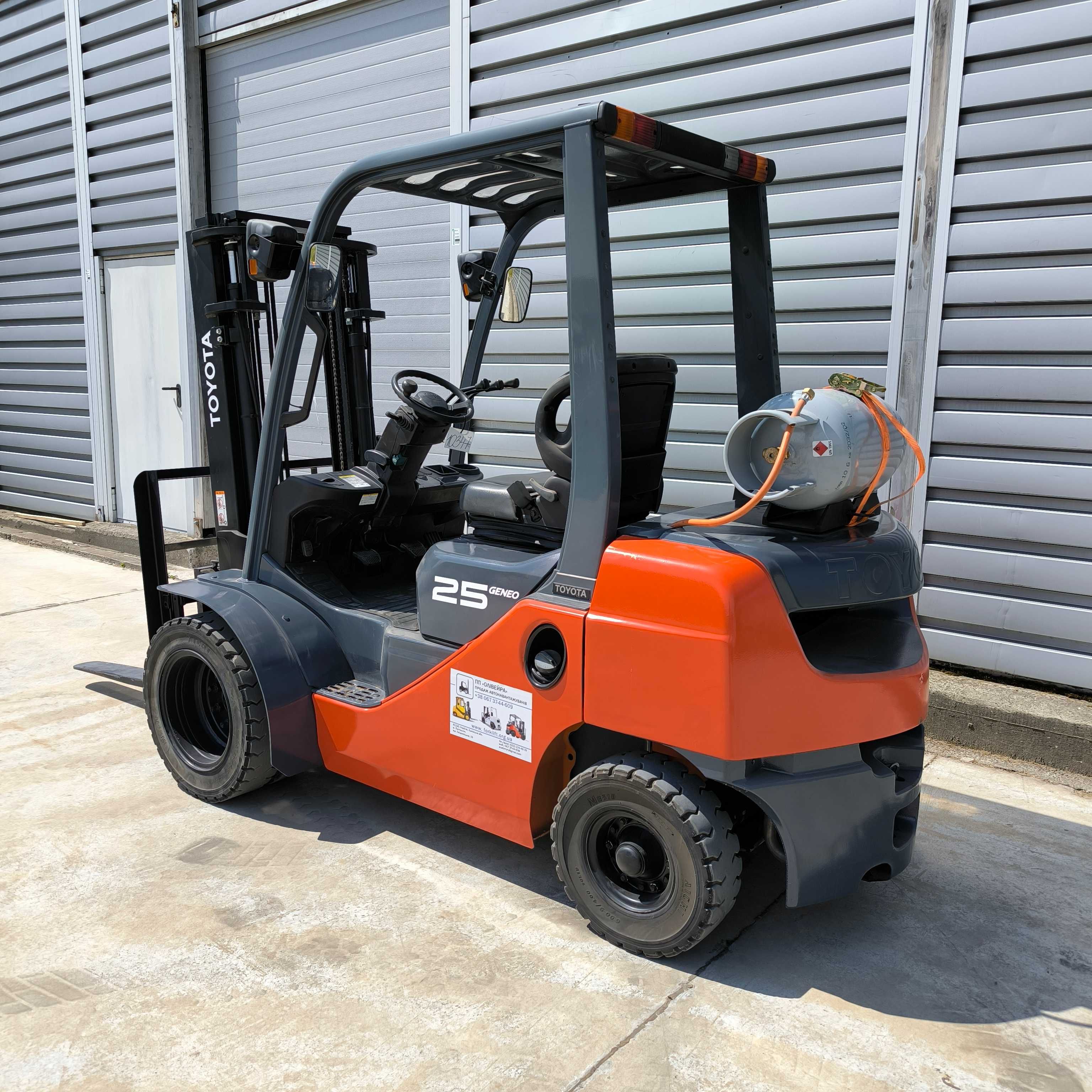 Навантажувач TOYOTA 02-8FG25 2019р 2,5тон
