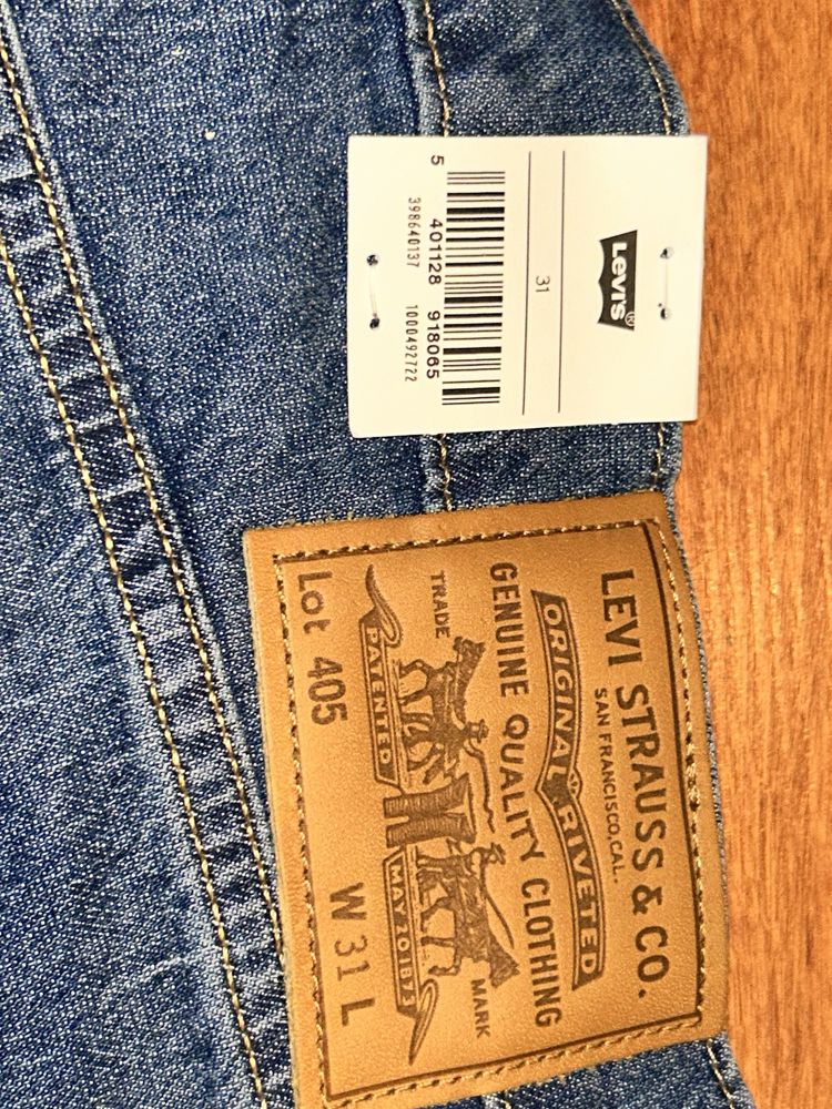 Szorty Levi’s premium r.31