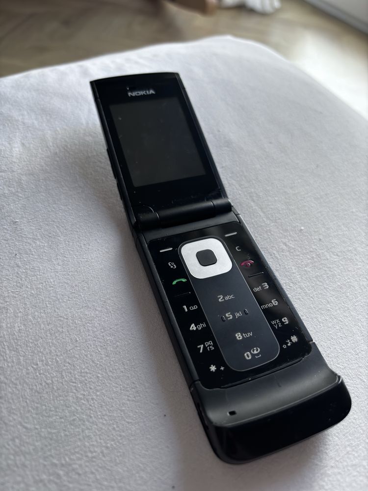 Nokia 6650 plus ladowarka oryginalna