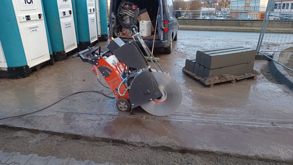 Wiercenie cięcie w betonie, żelbecie itp. Cięcie posadzek