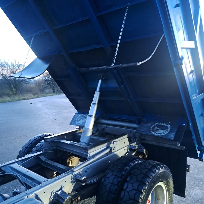 Газ 3307 після реставрації.