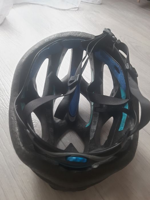 Продам велошлем Giro targa.