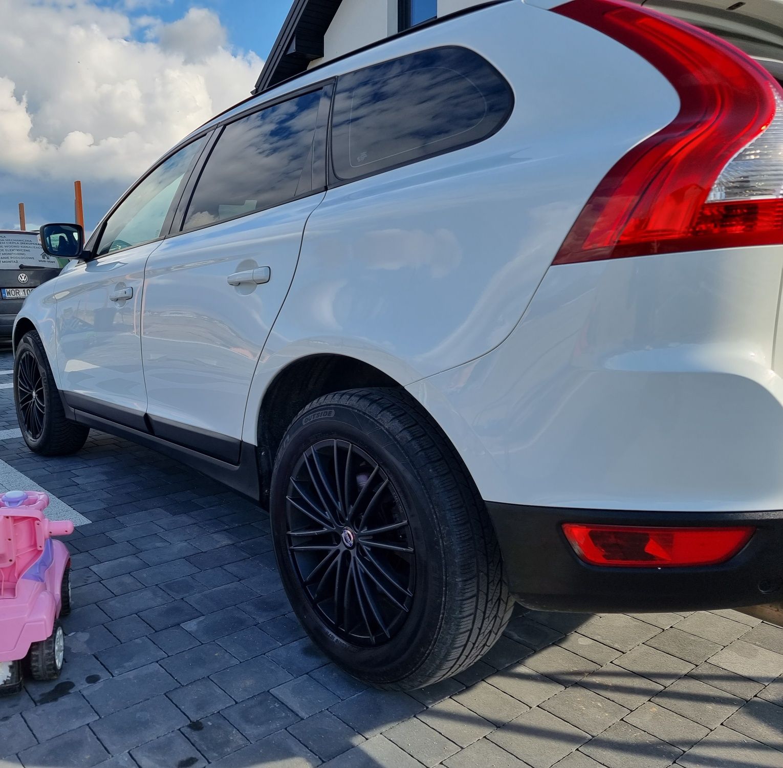 Sprzedam Volvo XC 60 2.0D 5cyl