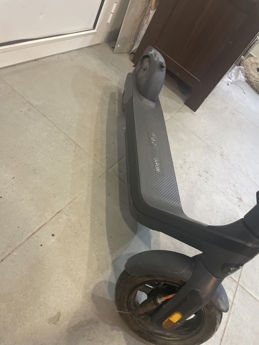 Ninebot E2 pro usada como nova