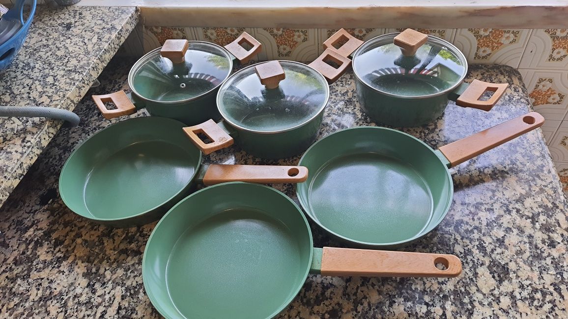 Conjunto 3 Caçarola 20cm e 3 Frigideira 24cmVerde com Cabos de Madeira