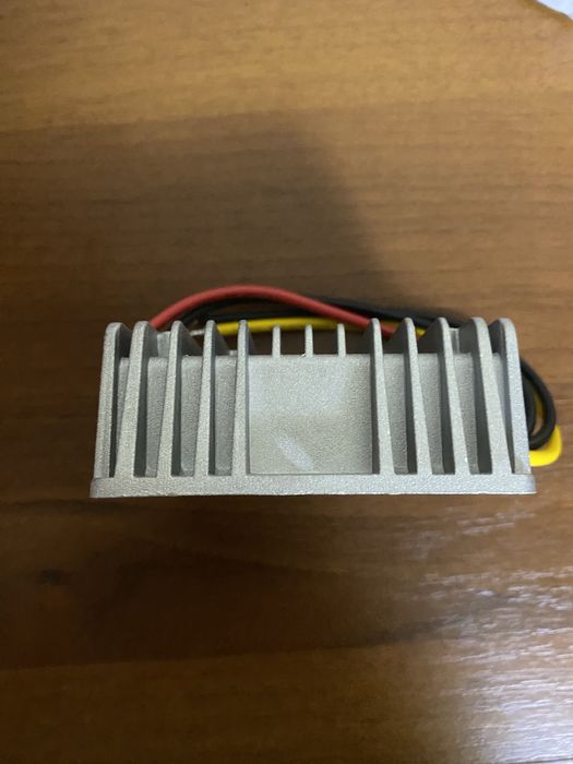 Перетворювач живлення DC 8-40V to 12V 13.8V 6А