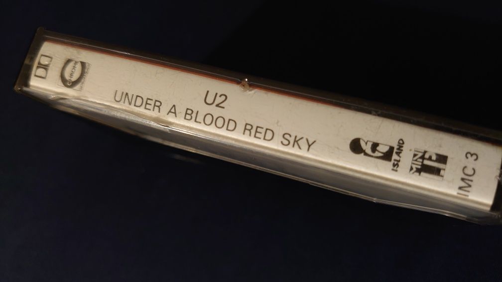 U2 Live Under A Blood Red Sky Kaseta Uk 1983