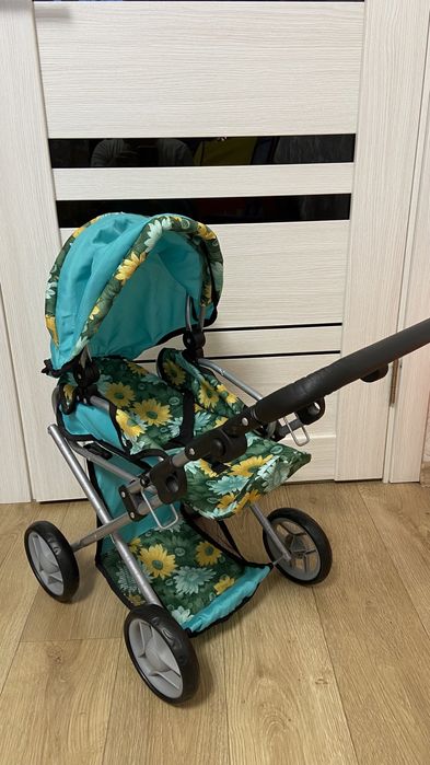 Дитяча каляска для ляльок