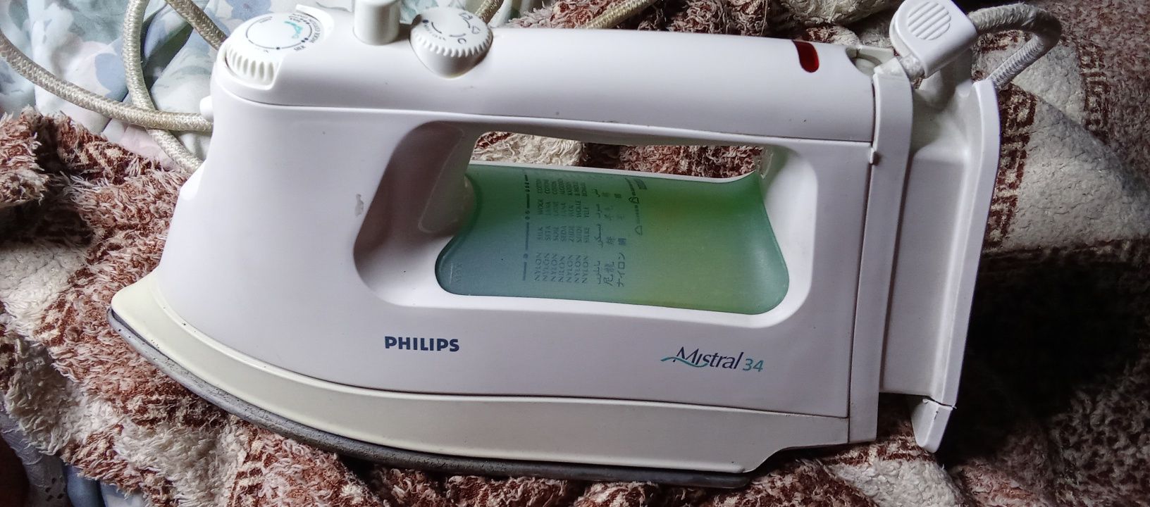 Утюги  Tefal , Philips и  3 ссср, рабочие.