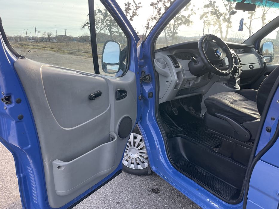 Opel Vivaro/Опель віваро/Рено трафік