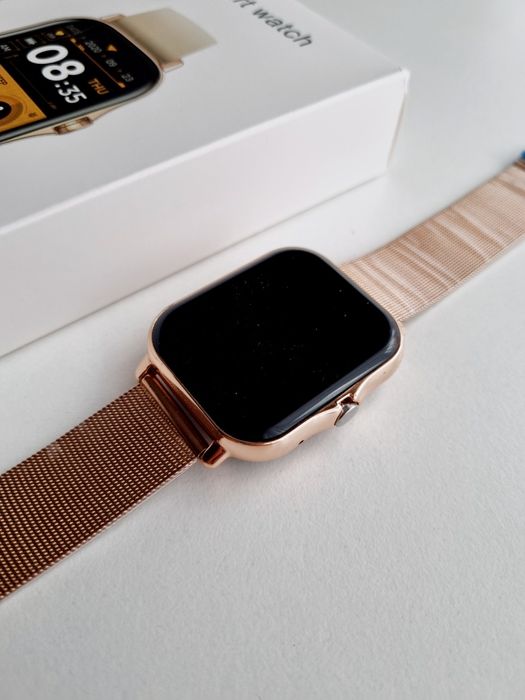 Złoty smartwatch damski