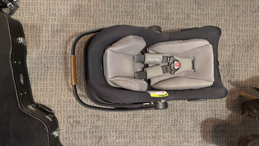 Nuna Cadeira/Ovo de Bébé