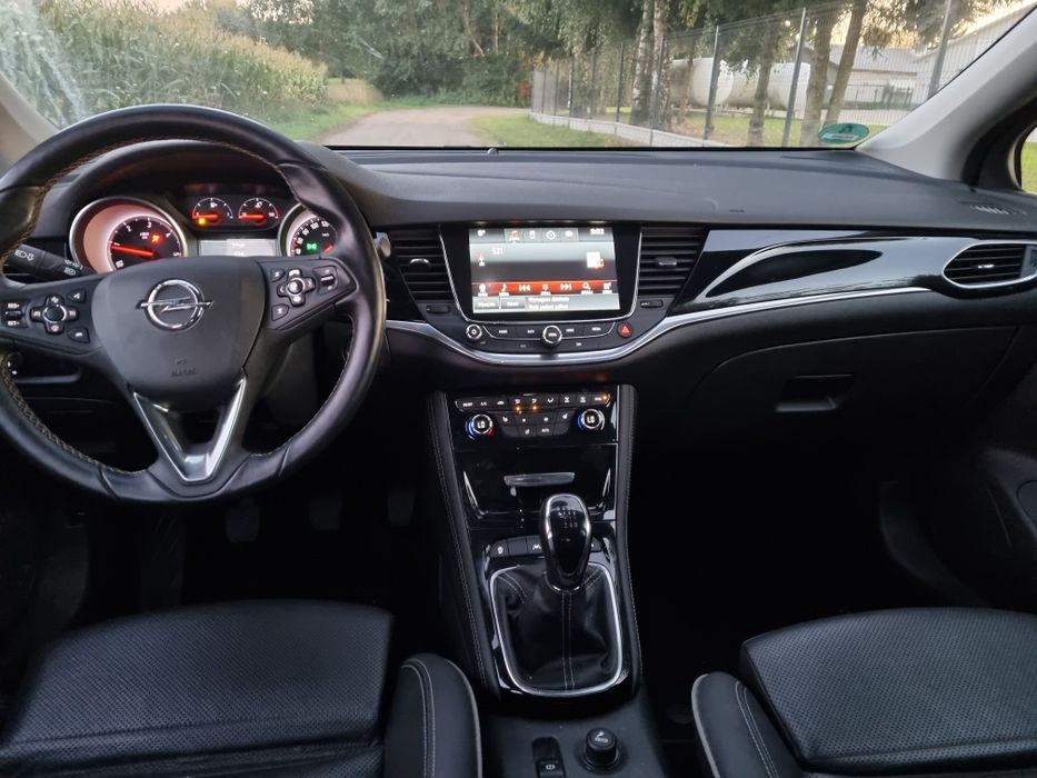 Opel Astra.Super wyposażenie. Innovation.Skóra .Navi.Przebieg.