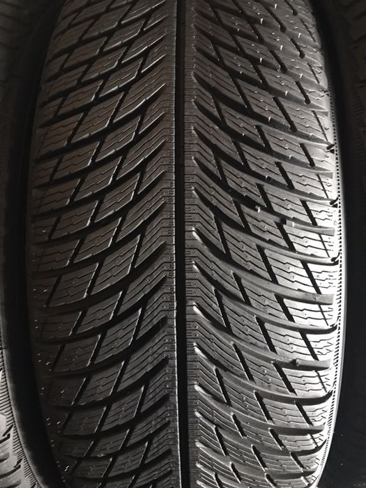 235/50/19 R19 Michelin Pilot Alpin 5 4шт зима