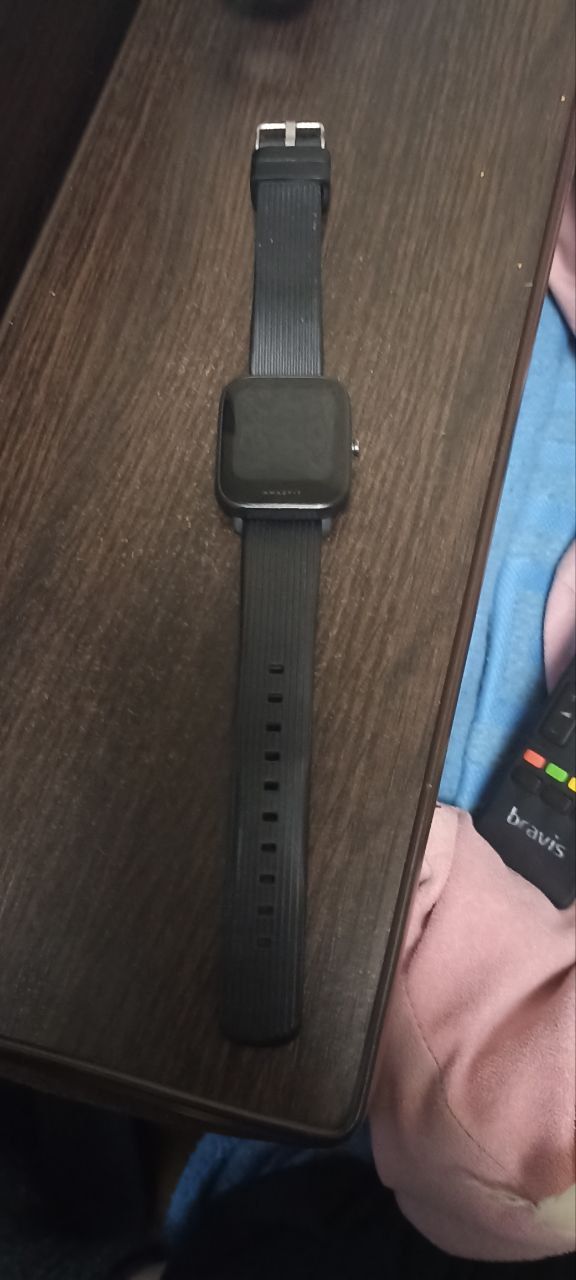 Продам смарт часы Amazfit bip U pro