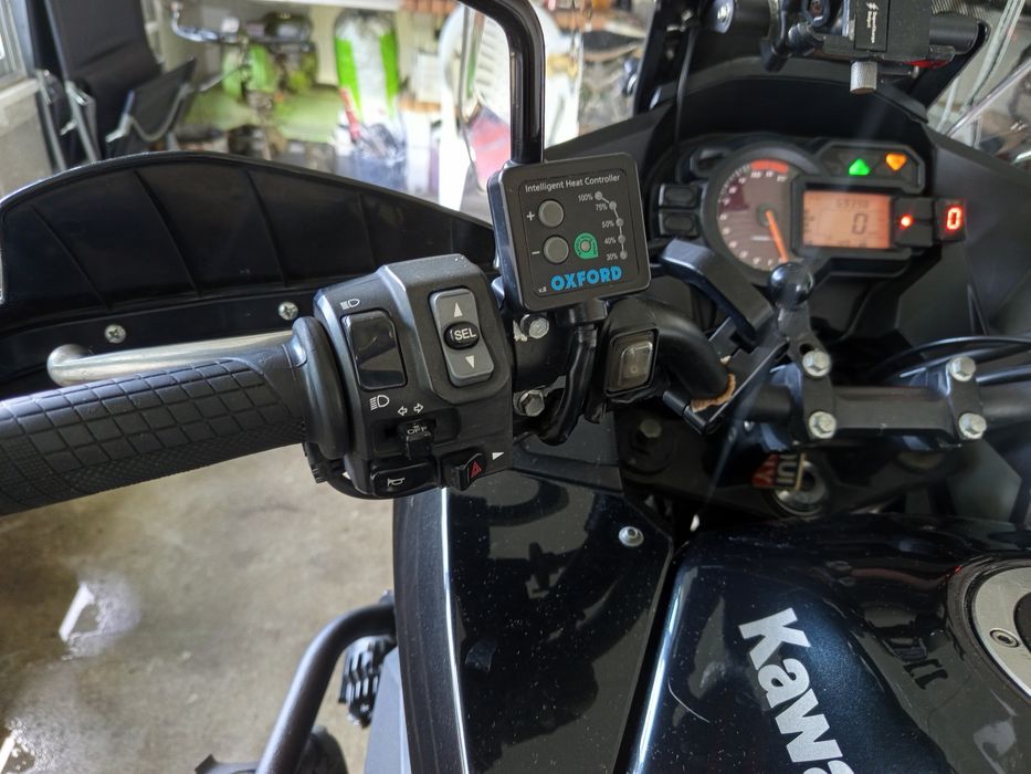 Versys 1000 de 2014 totalmente equipada