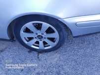 Carro Mercedes clk 200