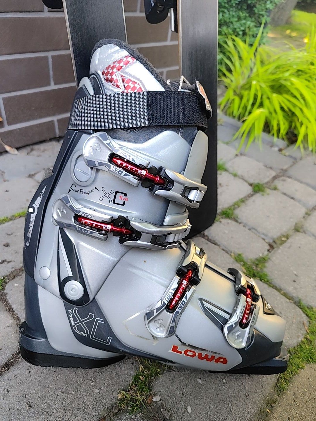 Zestaw narciarski narty volke Attiva R1 + buty Lowa XC 5 wkladka  270-
