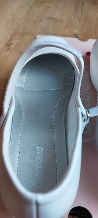 Buty do komunii dla dziewczynki 33