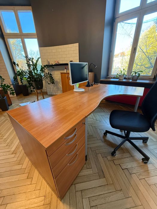 Biurko w kształcie litery L + szafka