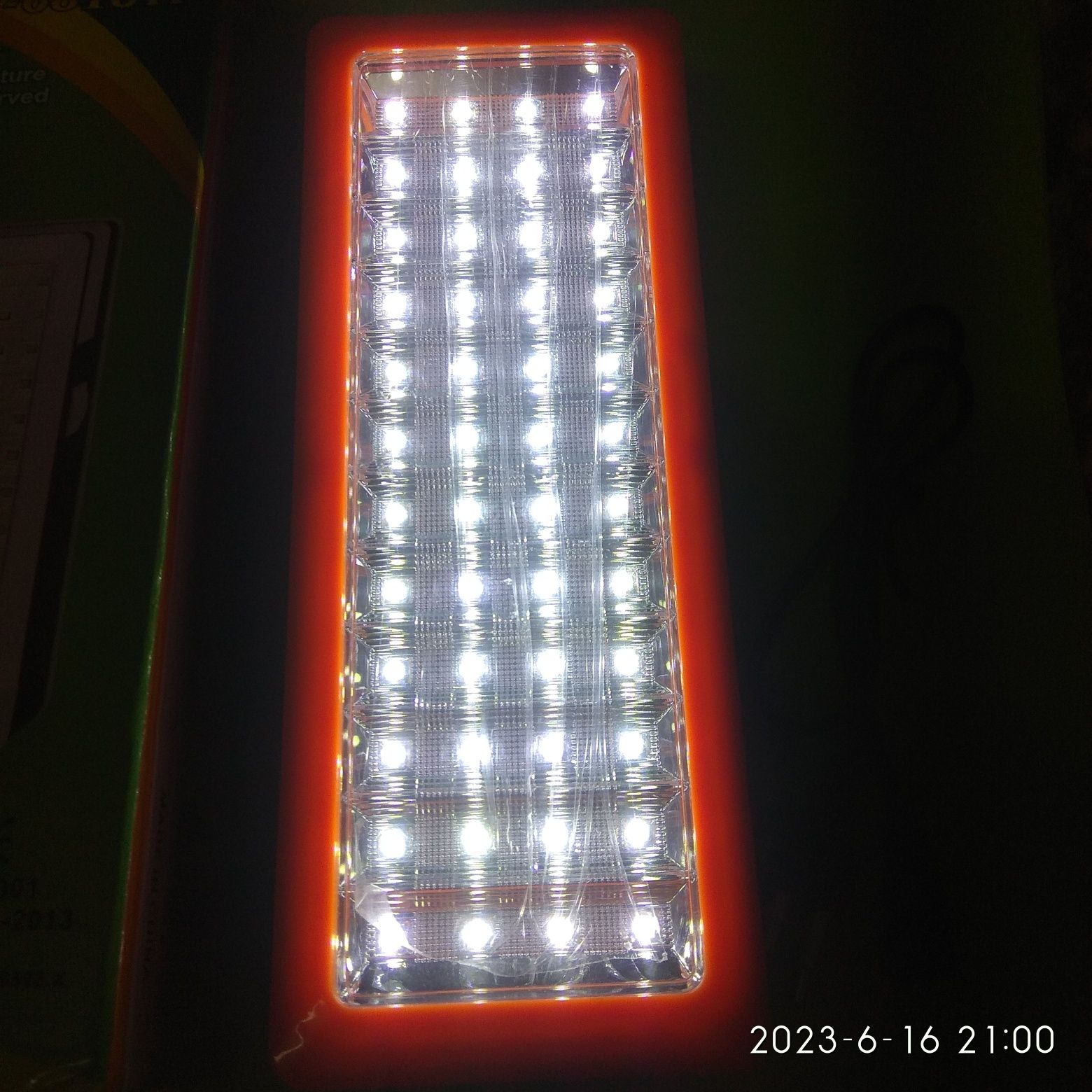 LED-ліхтар  на акумуляторі   YJ-6818