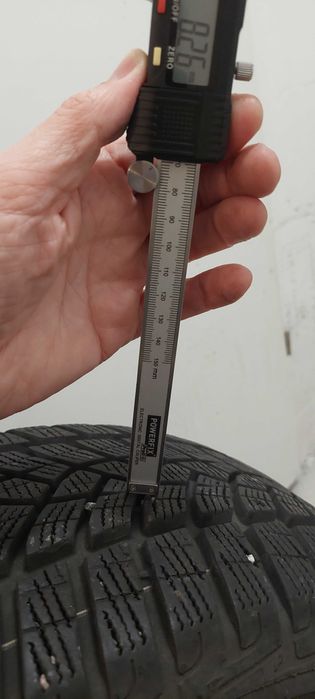 Opony zim. Goodyear UltraGrip Performance+ 215/55 R17 98VXL 8mm 1z4szt