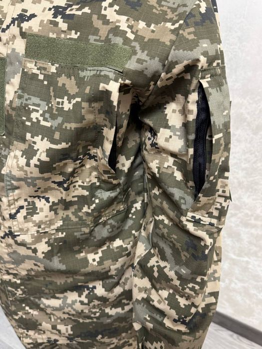 Костюм / Форма Піксель