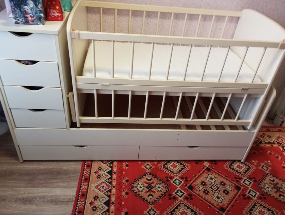 Продам дитяче ліжечко трансформер 3в 1