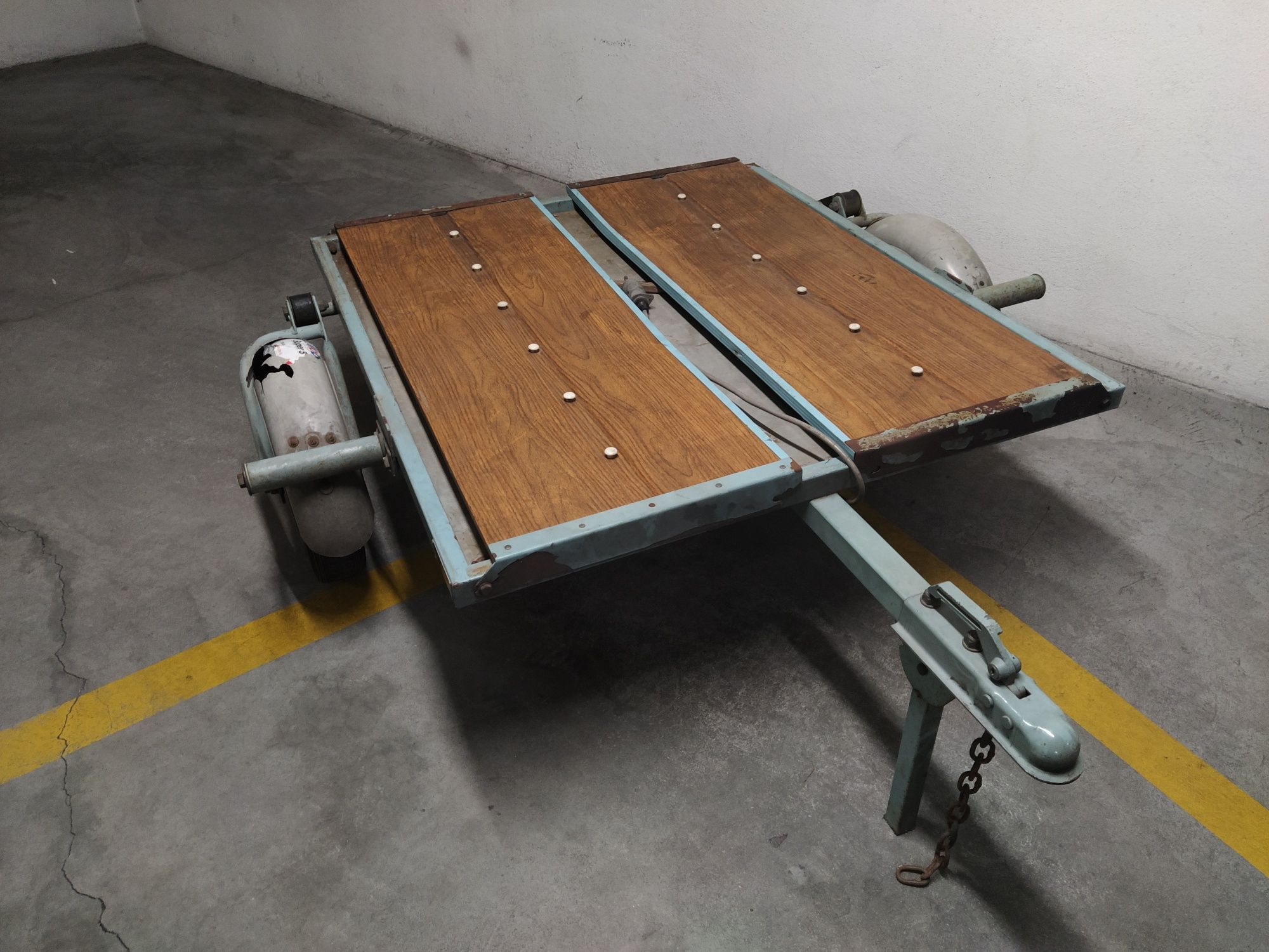 Atrelado para carro