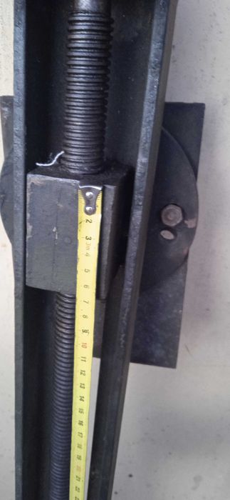 Підйомник-перекидувач гвинтовий