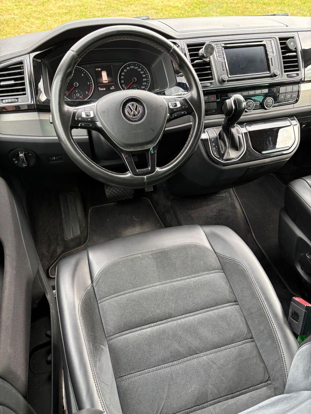 Volkswagen Multivan VW Multivan 2.0TDI GENERIATON SIX 4MOTION DSG 7os.fotele dla dzieci